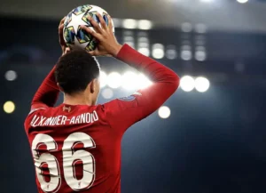 Tìm Hiểu Luật Ném Biên Trong Bóng Đá Theo Quy Định Mới Nhất Của FIFA